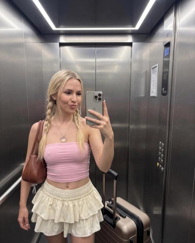 Dyskretne spotkanie 34 lata