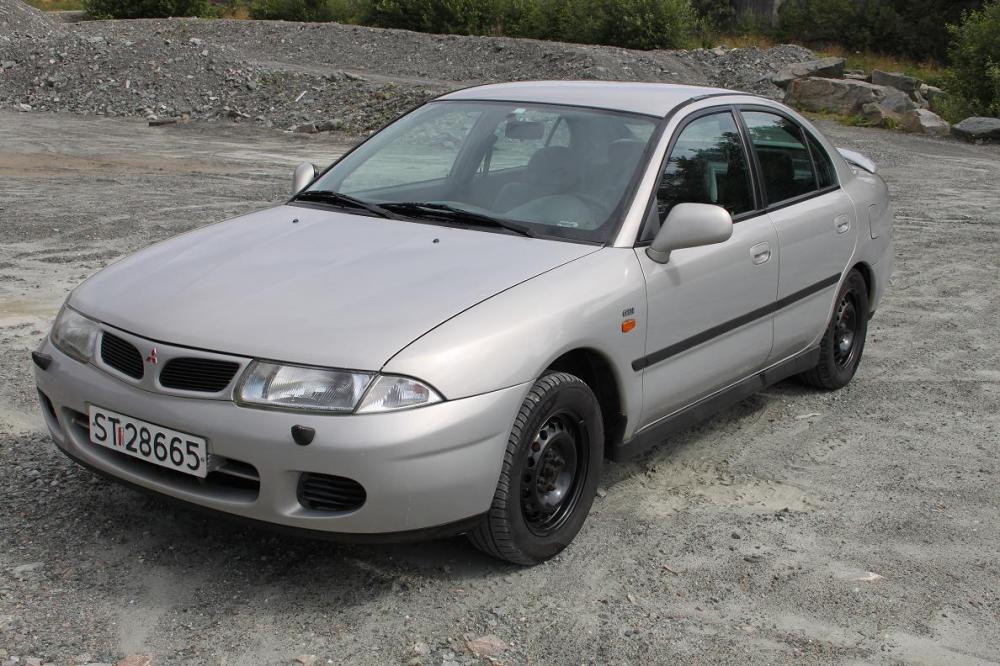 Mitsubishi Carisma 1.8 GDI  99r NORWESKIE TABLICE