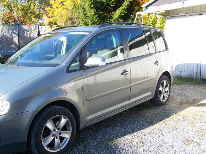 VW TOURAN 7 OSOBOWY NA NORWESKICH TABLICACH
