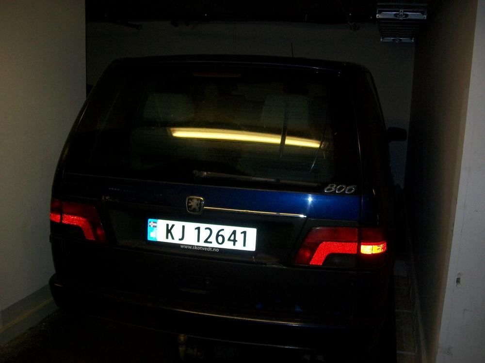Peugeot 806