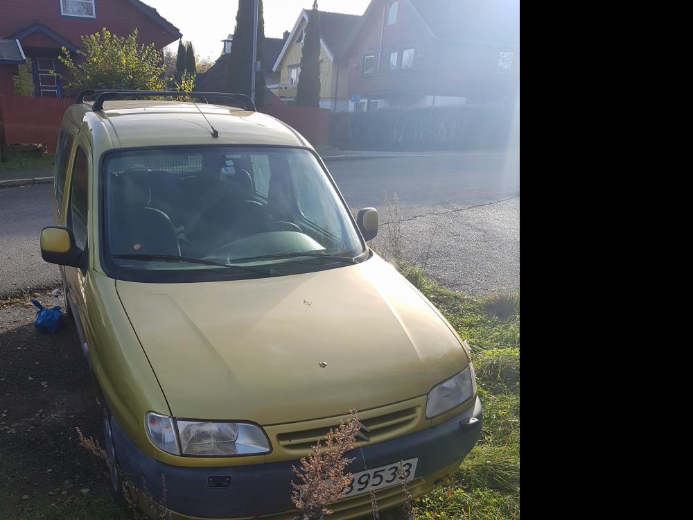 Citroen Berlingo 1.8 benzyna