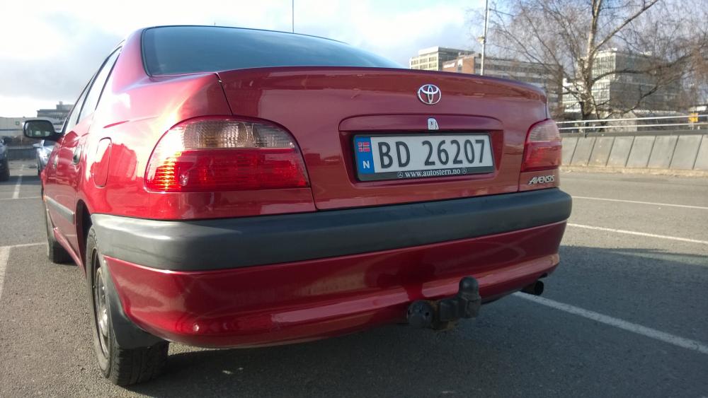 Sprzedam Toyotę Avensis