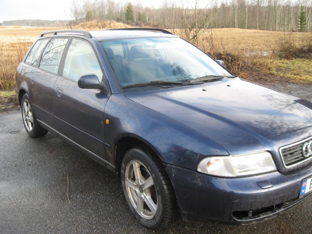 Sprzedam Audi A4 combi 1,6 benzyna