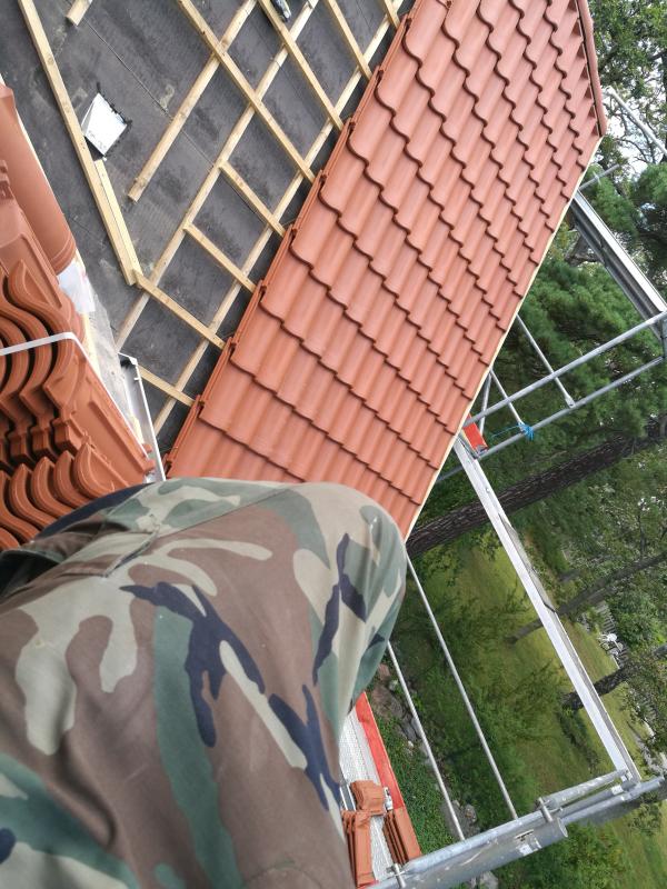 Pracownik budowlany