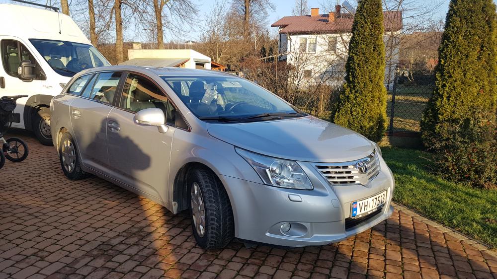 Sprzedam toyota avensis 2.0d